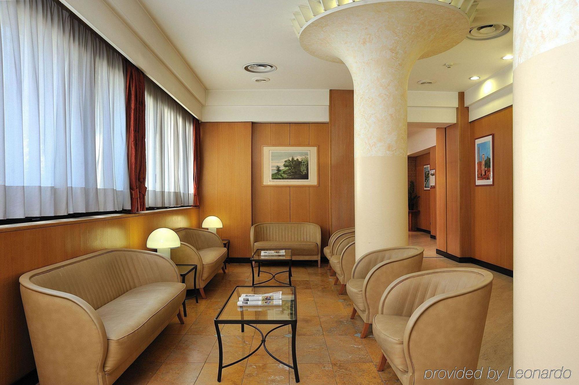 Hotel Bologna Airport Interior photo